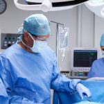 Incredibil ce a găsit un medic chirurg din Galați în burta unui pacient: „Cam cât jumătate din pumnul unui adult”