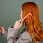 De ce cade părul. Boli ascunse în spatele acestui simptom. Când ar trebui să te îngrijoreze acest lucru