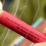 Adolescent rănit la mâini, picioare și față în timp ce folosea petarde. Băiatul a ajuns la spital