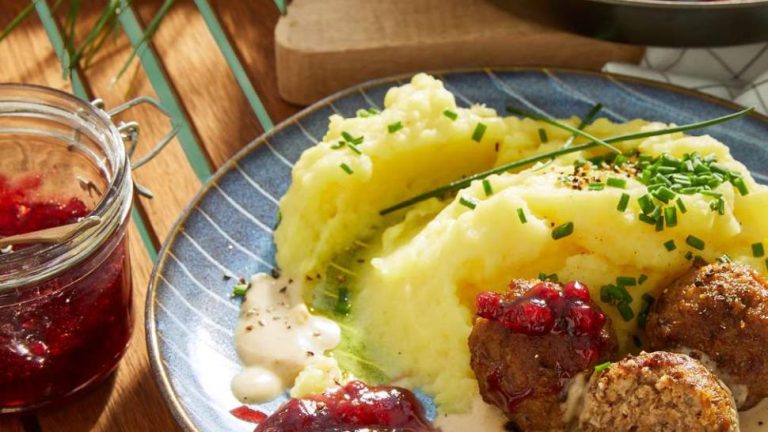 Ce ingredient deosebit pun bulgăroaicele în piure. Așa va căpăta un gust delicios și o textură pufoasă