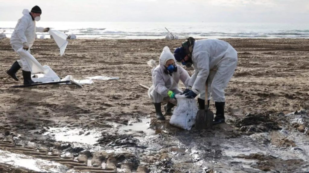 Ministrul Mediului, despre poluarea rusească din Marea Neagră: „Se poate vorbi de o contaminare și a litoralului românesc”