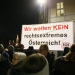 Zeci de mii de oameni protestează în Austria împotriva preluării puterii de către extrema dreaptă