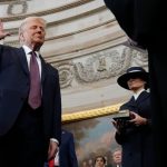Donald Trump stârnește o controversă în ziua învestirii: nu a jurat cu mâna pe Biblie în timpul ceremoniei