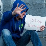 Probleme pentru un traficant de droguri din Mehedinți. Oamenii legii l-au prins în flagrant