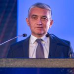 Primarul care are CASTEL, acuzat de mită și trafic de influență! Se clatină imperiul politicianului aflat de 24 de ani la PUTERE