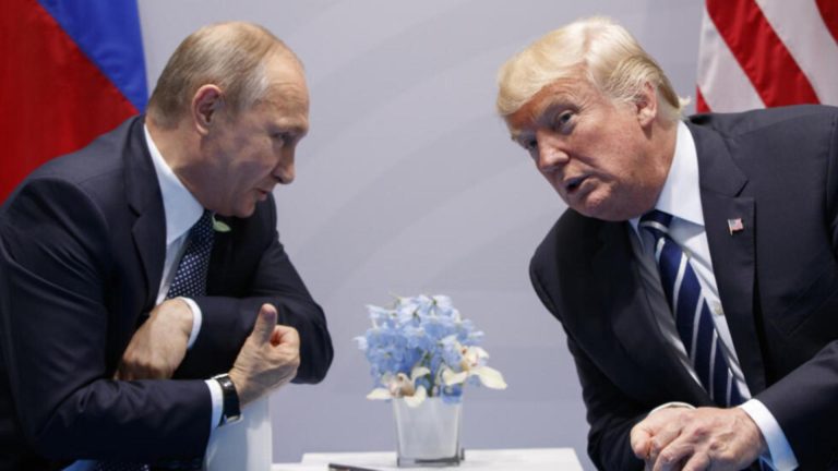Donald Trump vinde "taxe de protecție" oligarhilor ruși. Câte milioane de dolari cere pe „Gold Card”, viza care le asigură cetățenia SUA