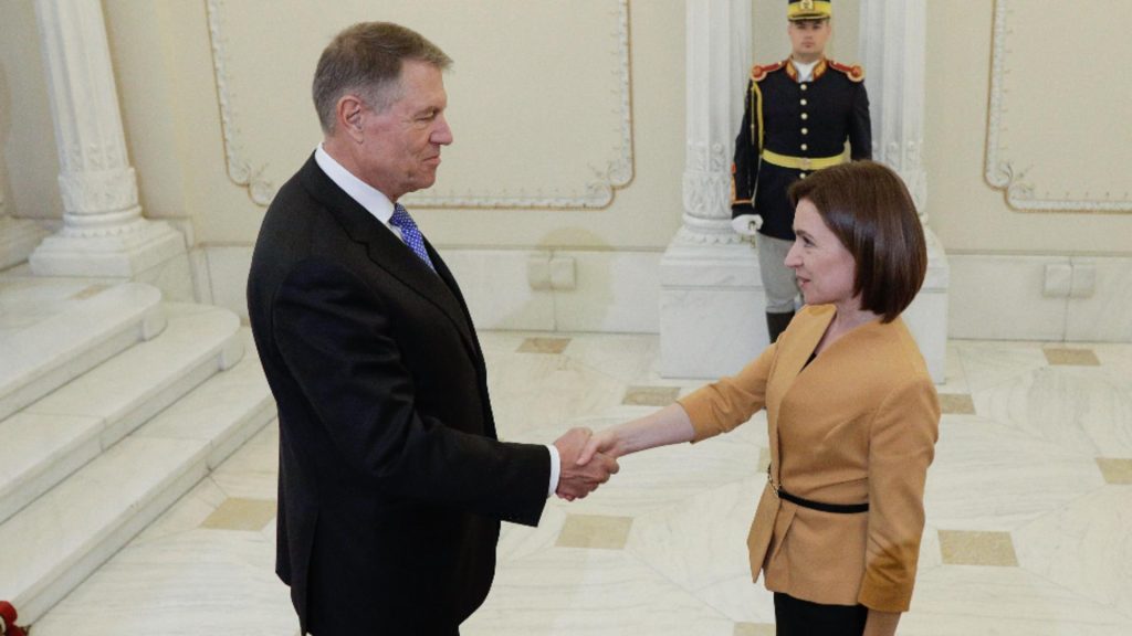 Maia Sandu, mesaj la încheierea mandatului lui Klaus Iohannis: "Relațiile dintre cele două maluri ale Prutului sunt astăzi mai puternice și mai cuprinzătoare"