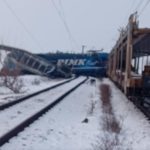 Accident feroviar Olt. Patru vagoane, ridicate și retrase de pe linia curent: circulația trenurilor este în continuare RESTRICȚIONATĂ