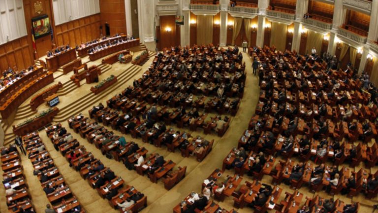 POT depune plângere penală împotriva lui Ilie Bolojan şi Ciprian Şerban, pentru că au refuzat abuziv să pună pe ordinea de zi suspendarea lui Klaus Iohannis