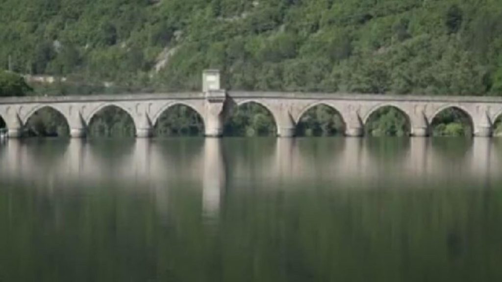 Raport DEVASTATOR: apele din Europa sunt contaminate cu mercur