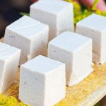 Alertă alimentară! Brânză cu E.COLI, retrasă de urgență de pe rafturile magazinelor Mega Image