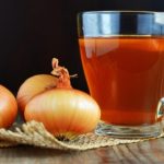Ceai de ceapă. Remediul bunicii care îți va lua răceala cu mâna