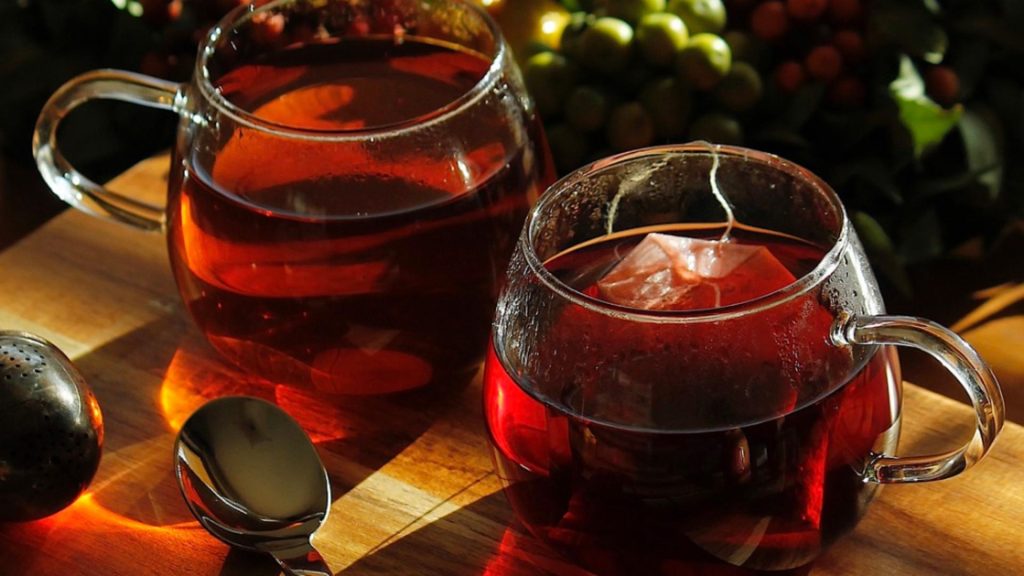 Top 5 ceaiuri pe care trebuie să le consumi în sezonul rece. Efectele miraculoase pe care le au asupra organismului