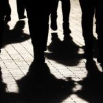 Bătaie între clanurile interlope, în centrul orașului Urziceni. Doi oameni au murit, trei sunt grav răniți. De la ce a pornit totul?
