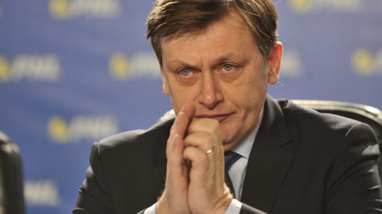Drama care i-a marcat viața lui Crin Antonescu. „După așa ceva nu îți revii niciodată”
