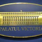 Ședința de urgență a Coaliției. Liderii PSD-PNL-UDMR discută cu Ilie Bolojan, în prezența lui Crin Antonescu
