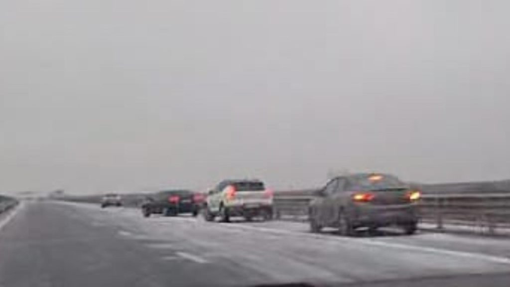 Accident cu 7 autoturisme, pe autostrada A 2, pe sensul Constanţa - Bucureşti. O persoană este rănită - VIDEO