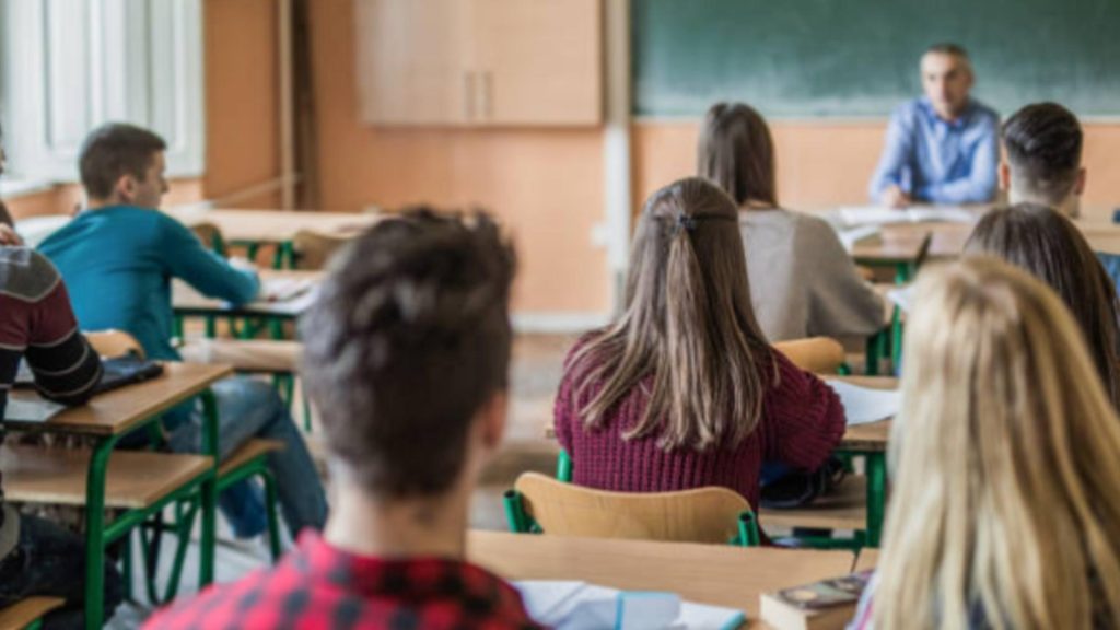 Noua materie care va fi introdusă în programa pentru liceu. Ministrul Educației a făcut anunțul