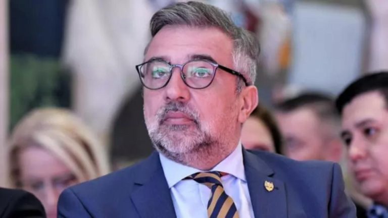 Lucian Romaşcanu, după ședința PSD de la Vila Lac: ”Nu există poziție contrară susţinerii candidaturii lui Crin Antonescu. Este pe locul 2, cu potenţial de creştere”