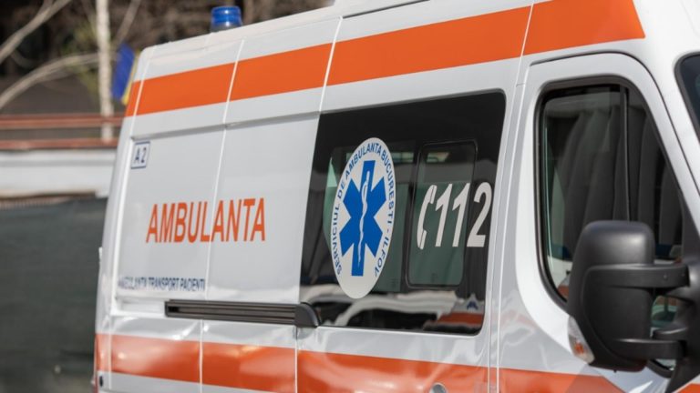 Copilă de 10 ani, trimisă acasă de medici de 3 ori într-o lună, deși acuza dureri groaznice de burtă! Familia face acuzații grave
