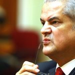 Campania Realitatea PLUS "România, furată la bucată". Privatizarea Petrom, vânzarea monopolului de stat către străini