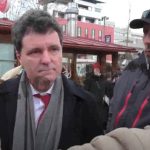 Nicușor Dan - „luat în primire” - la Iași: „Mă, tu ești cu curcubeul?” VIDEO