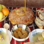 Ce se pune pe masă la pomana de dulce? Mulți nu știu exact care sunt regulile pentru PARASTAS