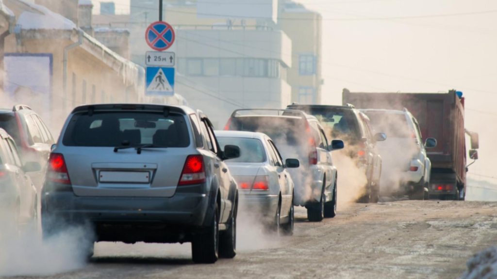 2025 - anul taxei auto pentru mașinile poluante. Ce variante are guvernul. Cum vrea România să scape de rable