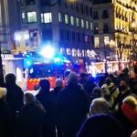 Incendiu la un teatru din centrul Parisului. Aproape 1.500 de oameni au fost evacuați VIDEO