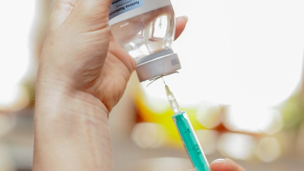 Vaccin revoluționar împotriva cancerului renal. Toți pacienții testați s-au vindecat