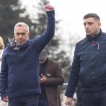 Călin Georgescu: "Vor să-mi BLOCHEZE candidatura". Apelul către miile de români prezenți în Piața Victoriei din Capitală
