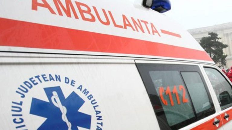 Incident șocant pe o stradă din România: o femeie a fost agresată de o fată de 10 ani și un băiat de 11 ani
