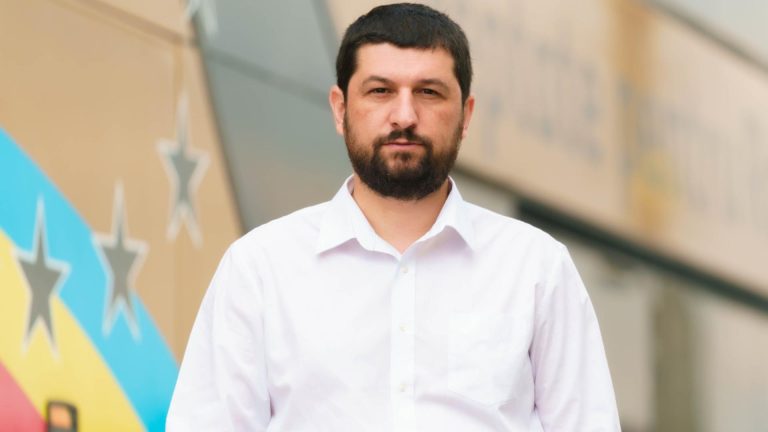 Marius Lulea, despre declarațiile suprinzătoare ale lui Claudiu Târziu: ”Sper că nu este influențat de titlurile publicațiilor globaliste și că este atent la substanța spuselor lui Călin Georgescu”