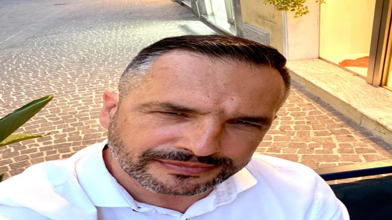 Revoltă uriașă după CENZURAREA jurnaliștilor. Mădălin Ionescu: Aceste practici sunt produsul regimului dictatorial
