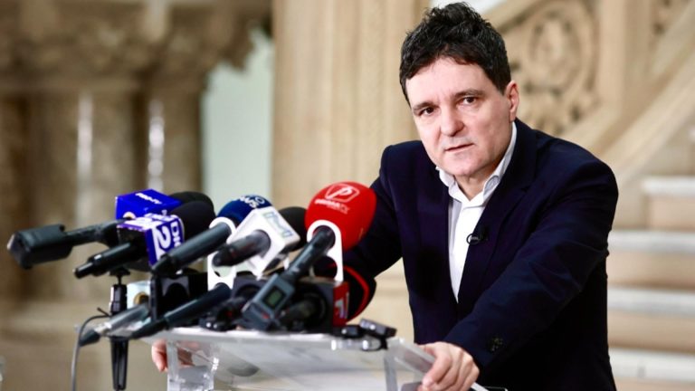 PSD sare la gâtul lui Nicușor Dan. Candidatul-primar, somat să spună cine pompează milioane în campania sa
