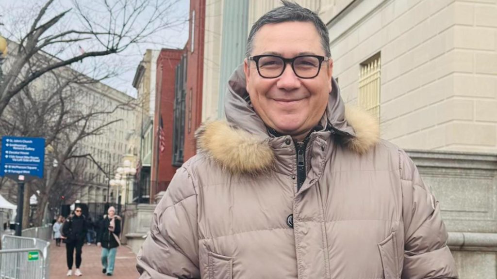 Victor Ponta o dă cotită când este întrebat dacă a fost ofițer SIE. Cum a evitat suveranistul vopsit un răspuns clar? - VIDEO
