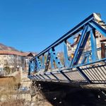 Mare atenție, șoferi! Restricții de trafic pe un drum național extrem de circulat din cauza unui pod care stă să cadă