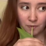 Un nou TREND periculos pe TikTok: consumul de lalele. Cât de nociv este pentru sănătate