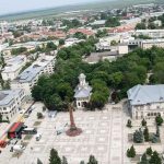 Orașul din România care mărește impozite cu până la 500% pentru proprietarii care nu au grijă de clădiri