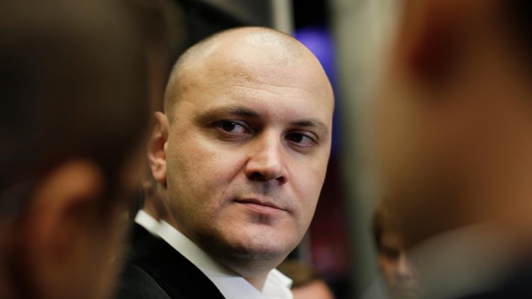 Procurorul care știe toate SECRETELE lui Sebastian Ghiță rupe tăcerea cum e protejată televiziunea fugarului