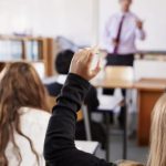 Subiecte simulare Evaluare Națională la limba română 2025: poezia „Trezire" de Lucian Blaga i-a provocat pe elevii de clasa a VIII-a