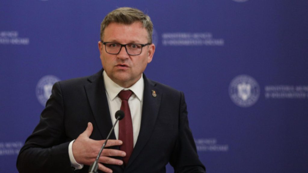 Marius Budăi, internat de urgență la spital. I s-a făcut rău în timp ce era la volan