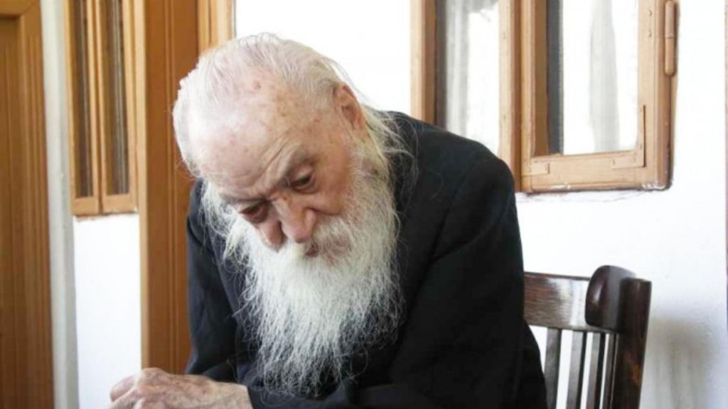 Cum deosebeşti preoţii mincinoşi de cei adevăraţi? Cum faci diferenţa între un preot şi un popă?