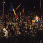 Mii de români, revoltați după decizia CCR în cazul lui Călin Georgescu. Oamenii acuză autoritățile că le încalcă dreptul de a alege liber