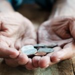 Județul în care seniorii au cele mai mici PENSII: oamenii se descurcă cu greu de la o lună la alta