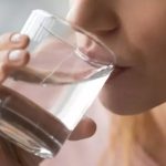 Băutura bogată în colagen care întinerește pielea și fortifică oasele în doar o lună. Conține un ingredient cheie, pe care îl găsești la 2 lei în magazine