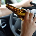 Șofer de TIR în pragul comei alcoolice, oprit de poliție pe Autostrada Râmnicu Vâlcea - Deva