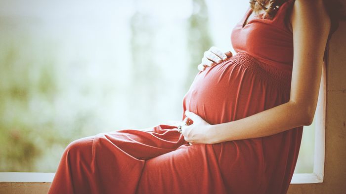 Halucinant! Un bărbat de 21 de ani și-a lăsat însărcinată iubita în vârstă de numai 12 ani