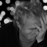 Pierderea unui simț, în strânsă legătură cu apariția demenței. Acest lucru se întâmplă cu 12 ani înainte de apariția bolii
