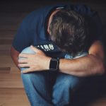Persoanele care suferă de depresie beneficiază de mai multe zile libere. Cine poate beneficia de concediu medical